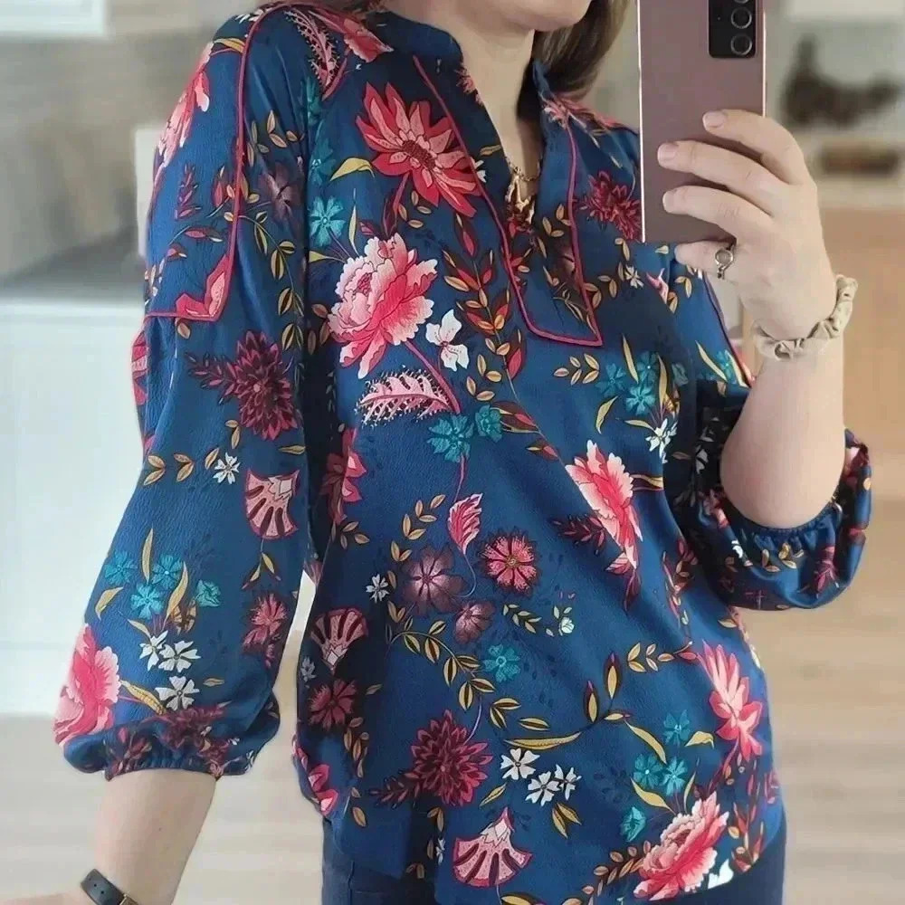 LOFT floral blouse - Picture 9 of 10